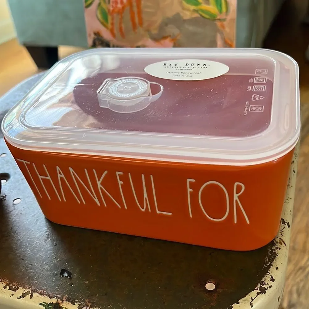 Rae Dunn Ceramic Bowl w/ Lid THANKFUL FOR LEFTOVERS